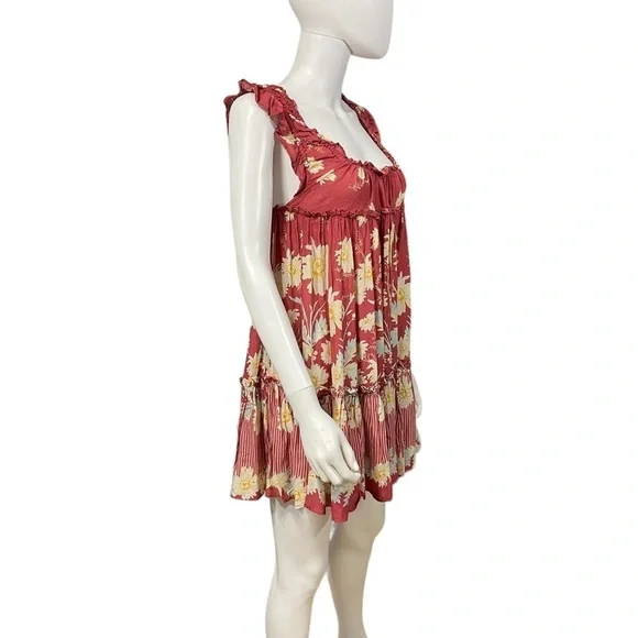 Free People Bali Wild Daisy Slip in Renaissance Red
New - Picture 6 of 8